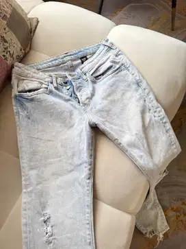 H&M ripped Jeans used 2x good condition
