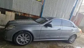 Mercedes-Benz E300 2010 Bensin