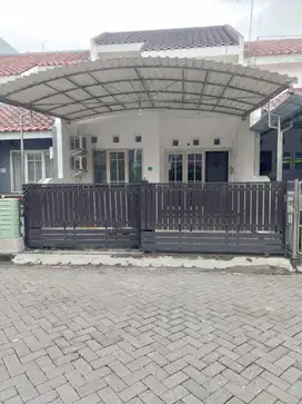 Rumah dijual berlokasi Pakuwon City cluster Taman Mutiara (DT)