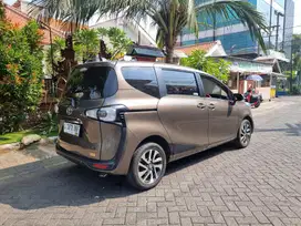 Toyota Sienta 1.5 V m/t  2016 Bensin