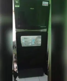 Kulkas Aqua 2 pintu inverter