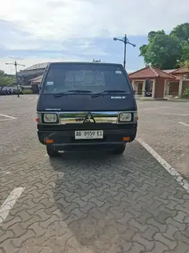 Mitsubishi L300 Pick up