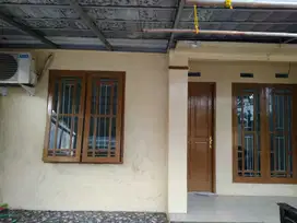 Di Kontrakan Rumah Nyaman di Griya Melati Mas Depok LT 76m², 2 KT, AC