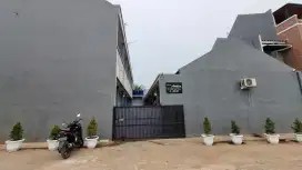 DISEWAKAN KONTRAKAN 3 PETAK LOKASI DEKAT SMS
