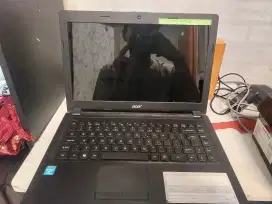 Laptop ACER ONE 14