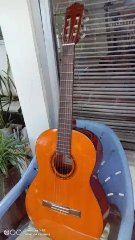 YAMAHA CG 101A GITAR KLASIK