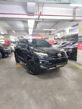 KM 37rb Toyota Fortuner VRZ 2.4 TRD AT Diesel 2019 Like New 2018