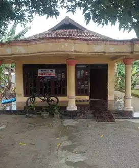 Rumah Kelurahan Betro Kecamatan Kemlagi Kabupaten Mojokerto