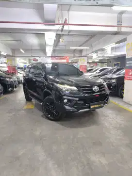 KM 37rb Toyota Fortuner VRZ 2.4 TRD AT Diesel 2019