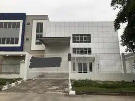 Gudang Non Loading Dock Di Delta Silicon 6, Lippo Cikarang