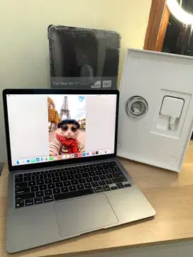 Macbook Air M1 256gb IBOX JUAL CEPAT Nego