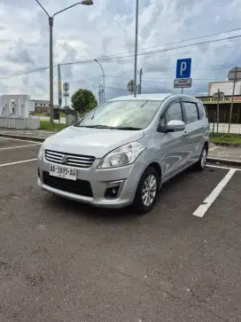 SUZUKI ERTIGA GX 2013 AT