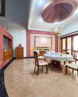 Dijual Villa Siap Huni di Komplek Grand Polonia (Row Boulevard), Medan