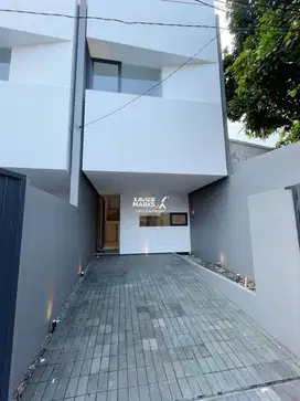 Dijual rumah baru di Lebak Indah dekat Kenjeran Surabaya