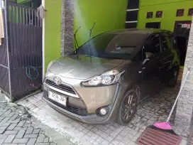 Dijual Toyota Sienta tahun 2017