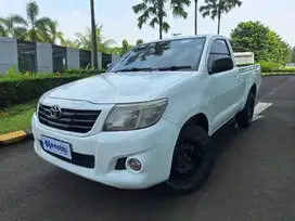 TDP Rendah -  Toyota HILUX 2.5 Solar MT 2011 Putih HM