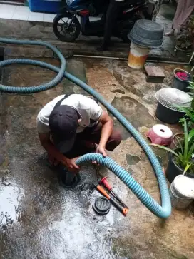 JKT -- SEDOT WC