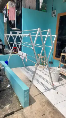Jemuran panjang besar baju