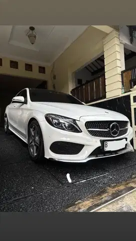 Mercedes-Benz C300 2018 Bensin