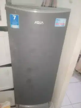 Kulkas Aqua 1 pintu