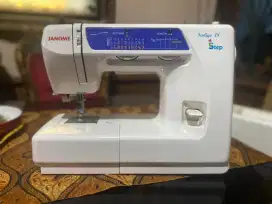 Mesin Jahit Multifungsi JANOME Indigo 18