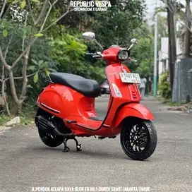 DIJUAL CEPAT Piaggio Vespa Sprint 150 IGET ABS LED ORANGE 2022