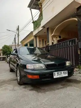 Pajak On panjang Toyota Corona MT THN 1996 Green Army