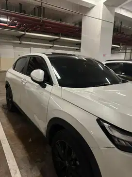 Honda HRV SE 2023 Putih Pajak Hidup Panjang