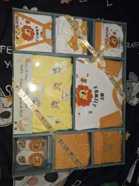Satu Set Baju Bayi (ex kado)