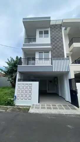 RUMAH KOST PREMIUM SUKARNO HATTA INDAH MALANG