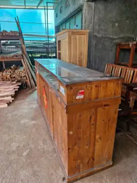 Dijual etalase kayu jati belanda