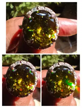 Batu Peridot atau Moldavite