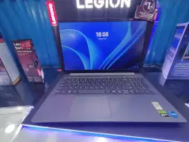 LENOVO LOQ 15IAX9E