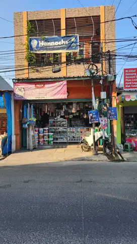 Rumah 2 Lantai Strategis di pinggir jalan di Harapan Baru, Bekasi