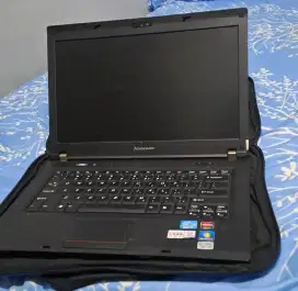 Laptop Lenovo core i5 windows7