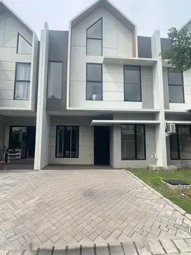 DIJUAL/ DISEWAKAN RUMAH EASTERN PARK SAMPING DIAN REGENCY DKT ARAYA