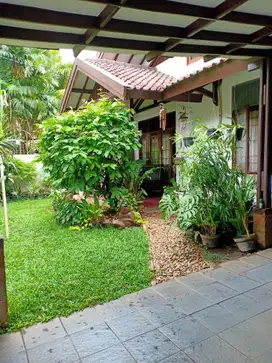 JUAL RUMAH LAMA DALAM KOMPLEK PEJATEN DEKAT MAMPANG KALIBATA