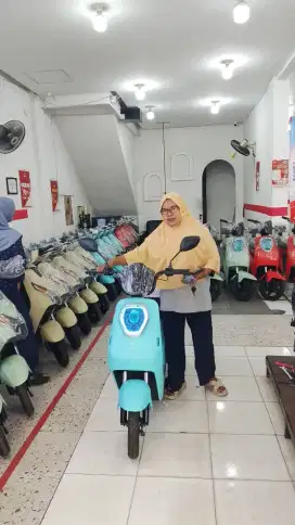 SEPEDA LISTRIK UWINFLY M60