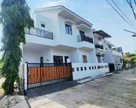 S609 Rumah Baru Hoek Ready Unit di Pondok Gede Hankam Bekasi