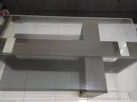 Meja Kaca Ruang Tamu - Ruang Keluarga