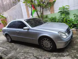 Mercedes-Benz E200 2007 Bensin