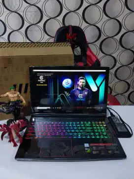 MSI Raider GE63 Core i7 RAM 16GB SSD+HDD Dual VGA Nvidia GTX 1060