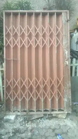 Folding gate bekas mulus, kunci lengkap