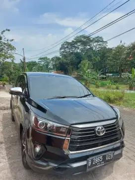 INNOVA VENTURER 2.4 MATIC DIESEL 2021