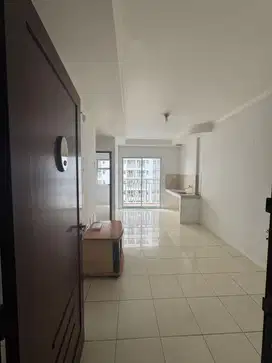 2BR semifurnish view pool lantai rendah Apt.Mediterania garden res 2