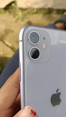 Iphone 11 128gb inter hb 100%
Fullset second