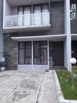Rumah Minimalis Graha Laras Sentul