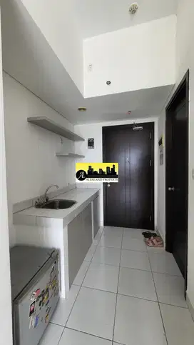 DIJUAL MURAH APARTEMEN CASA DE PARCO SEBRANG THE BREEZE BSD