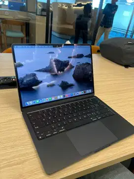 Macbook Air M2 2022 Midnight