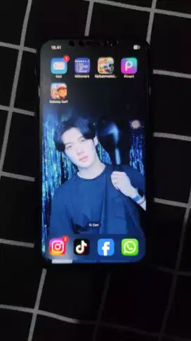 iPhone 11 64 hitam